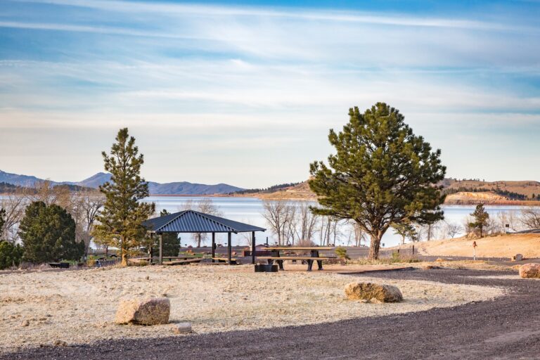A view of Carter Lake