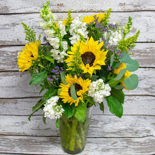 Flower bouquet from Earle's Loveland Floral & Gifts