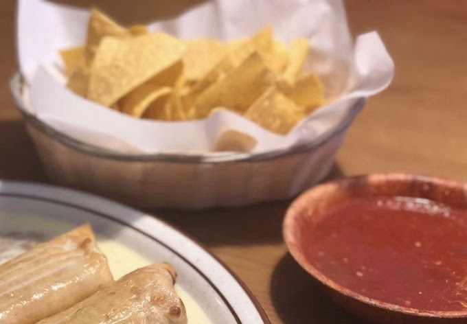 Chips and Salsa from El Pueblito