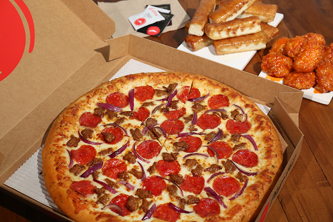 Pizza and wings from Pizza Hut