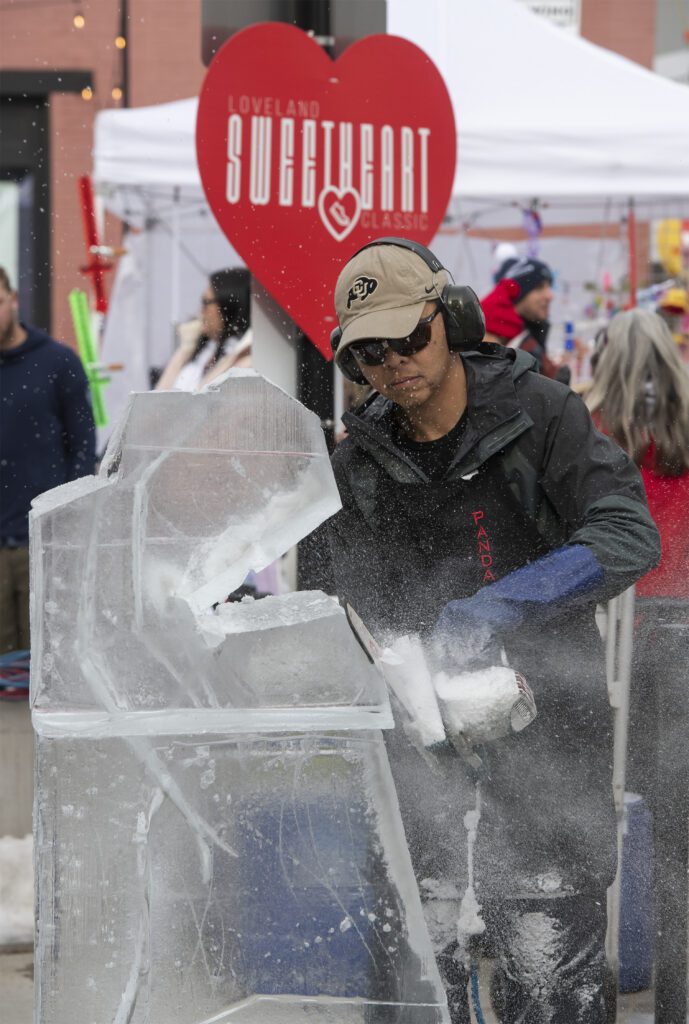 Ice Sculpting at Sweetheart Festival