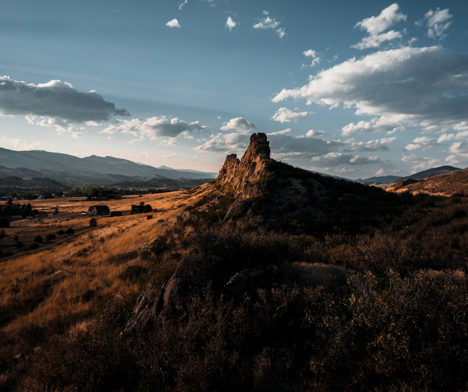 Start your epic Colorado roadtrip loop in the Sweetheart City and make sure to stop for a family-friendly hike at Devil's Backbone.